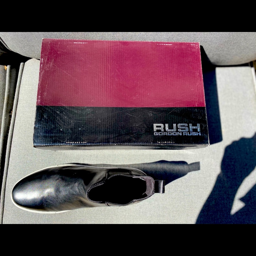 Gordon Rush - Picture 2 of 3